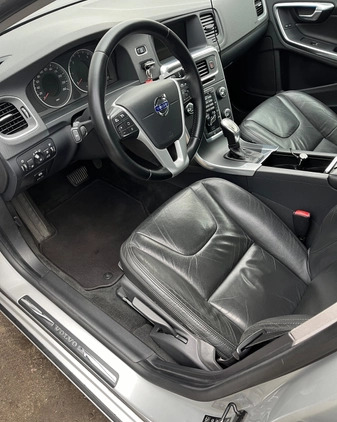 Volvo S60 cena 32500 przebieg: 346000, rok produkcji 2012 z Kępno małe 121